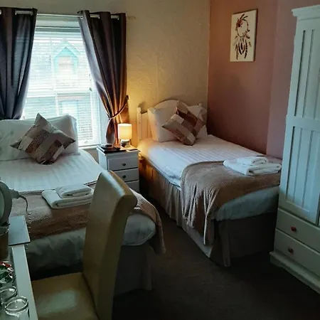 Pensjonat Lyndhurst 4*